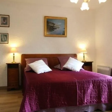 Dom wakacyjny House Les Pins Saint-Hilaire-de-Villefranche