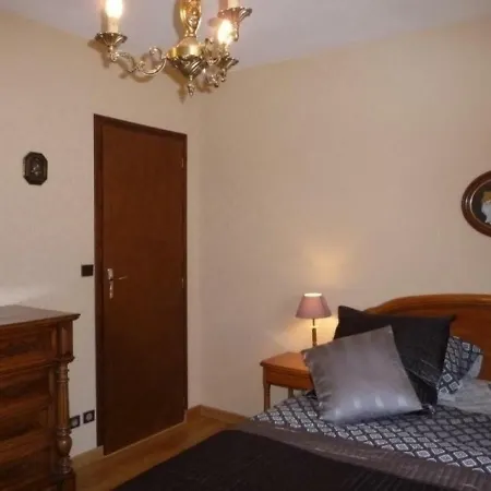 Dom wakacyjny House Les Pins Saint-Hilaire-de-Villefranche