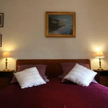 House Les Pins Saint-Hilaire-de-Villefranche