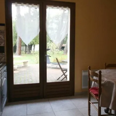 Dom wakacyjny House Les Pins *